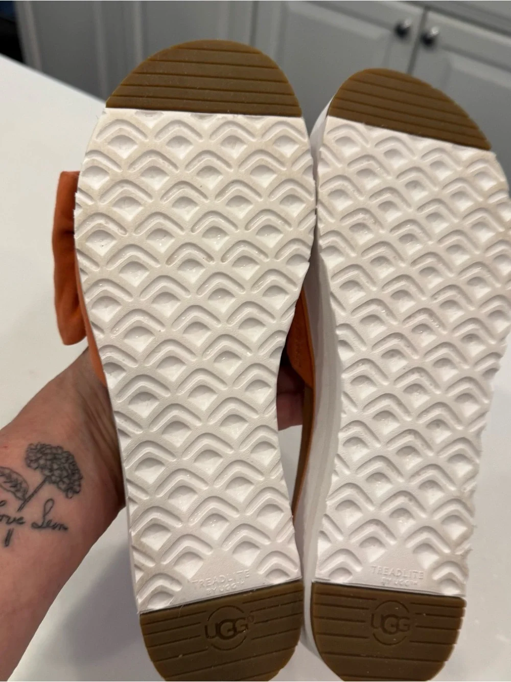 UGG Joan Women’s Platform Slides Suede Bow Coral Sz  US 9.5 /UK 8 /EU 40.5 NEW